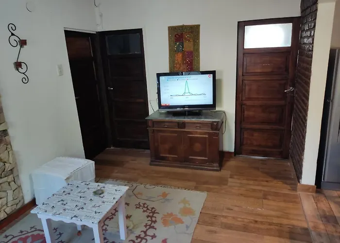 Casita Casa Con Parque, Estacionamiento Y Pileta En Tigre