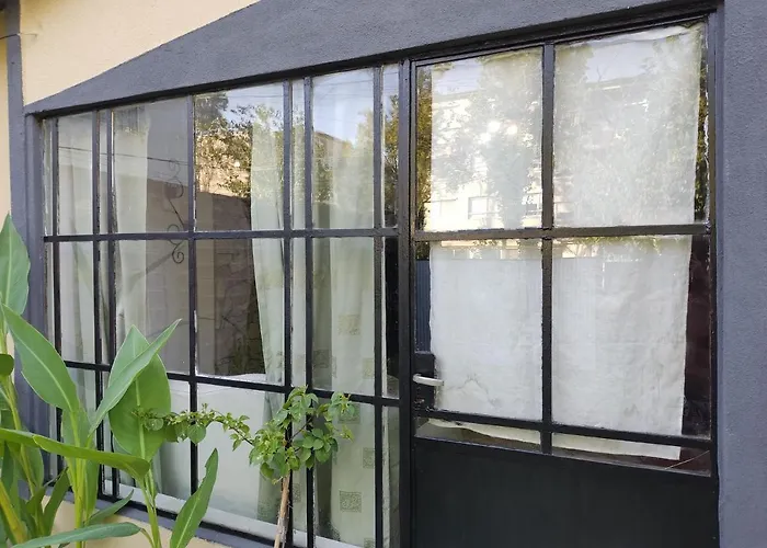 Casita Casa Con Parque, Estacionamiento Y Pileta En Tigre