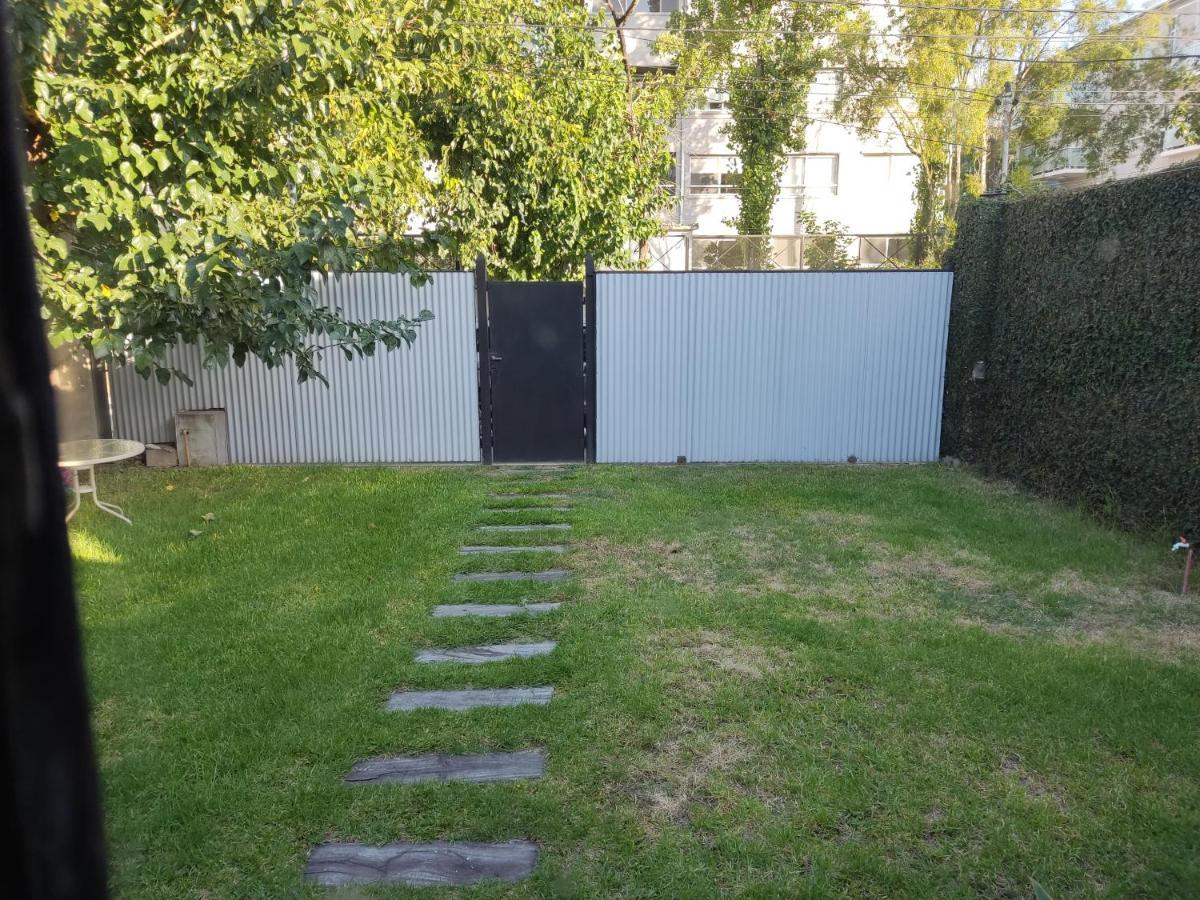 Casita Casa Con Parque, Estacionamiento Y Pileta En