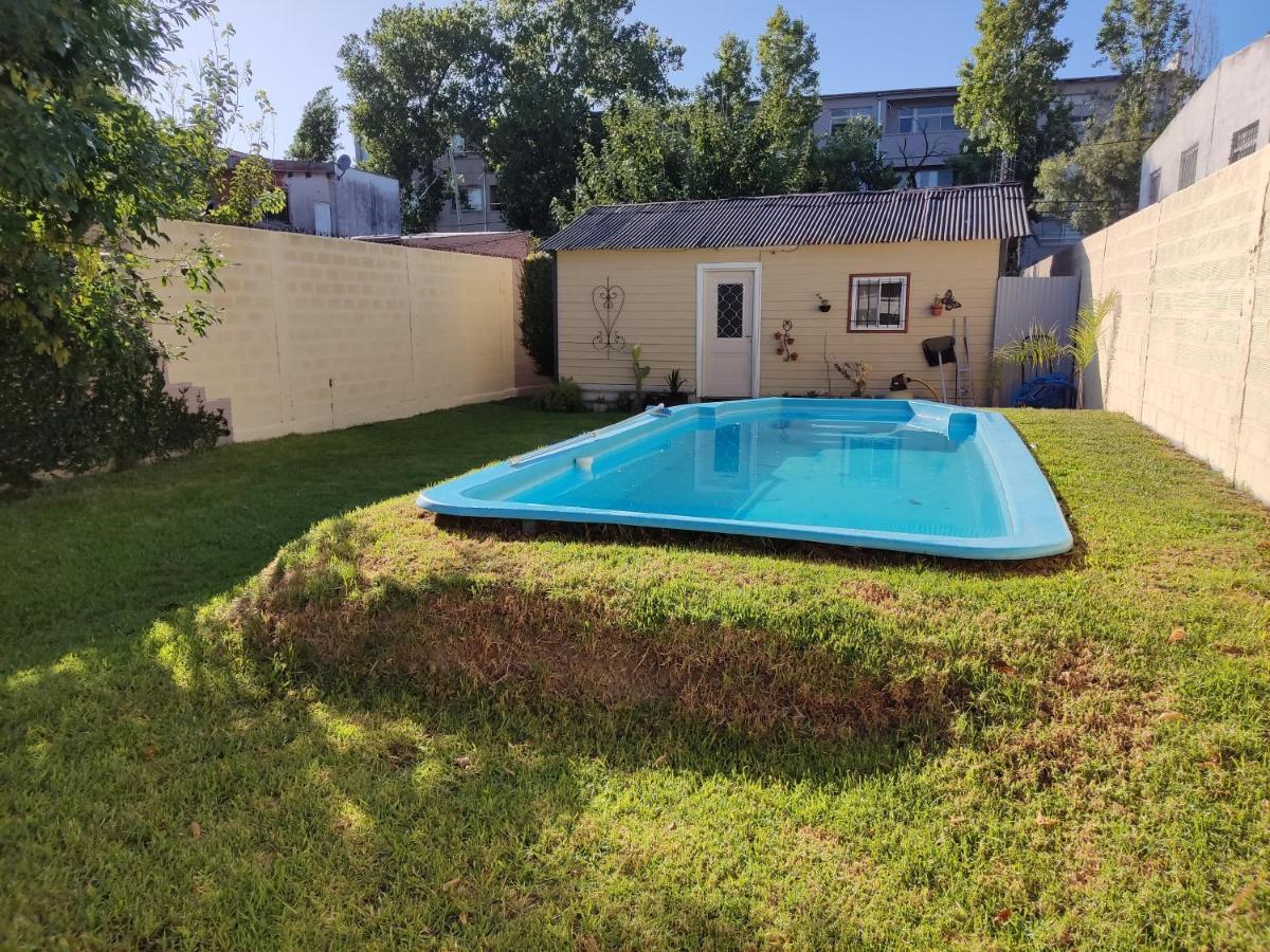 Casita Casa Con Parque, Estacionamiento Y Pileta En * Tigre